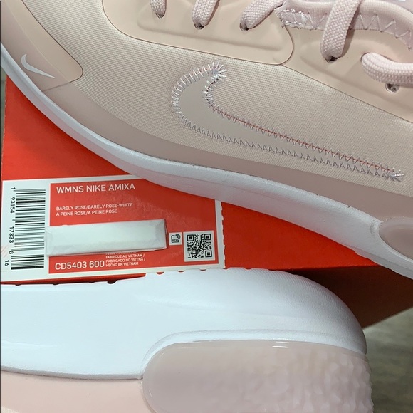 WMNS NIKE AMIXA barely rose-white - Picture 15 of 16